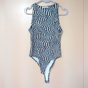 Lasofy size large black and white bodysuit NWOT